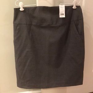 Banana Republic Gray Skirt - Size 14 - With Tag!